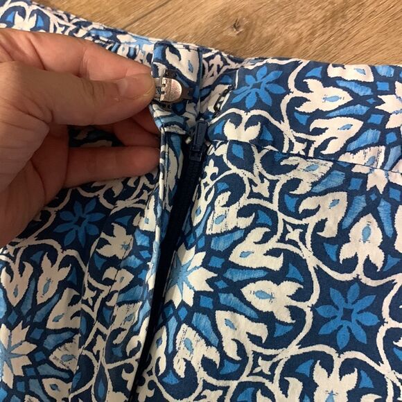 J.McLaughlin Patterned Shorts - Picture 2 of 10